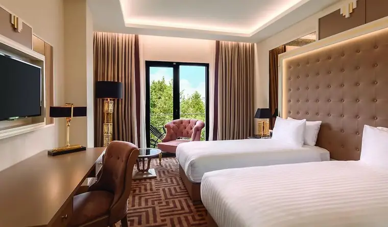 Ramada Hotel & Suites