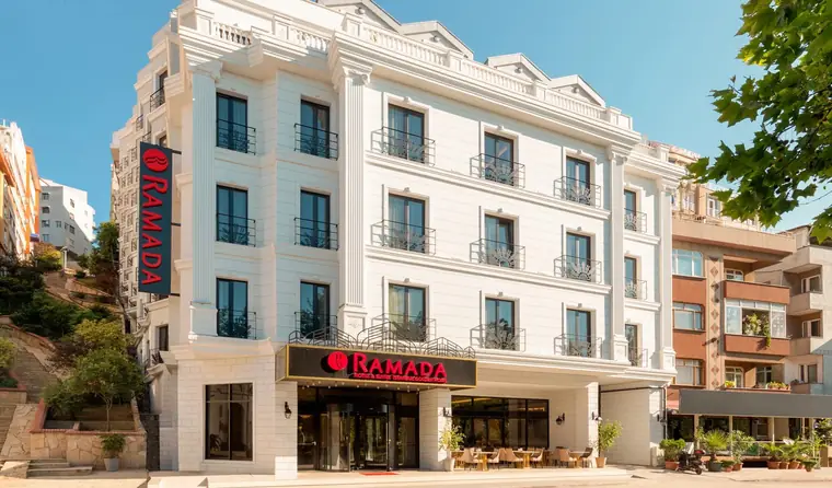 Ramada Hotel & Suites